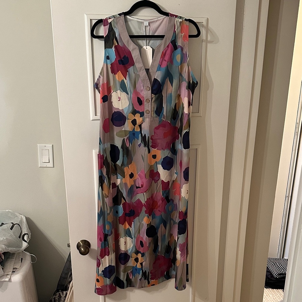Floral Sleeveless Dress with Pockets